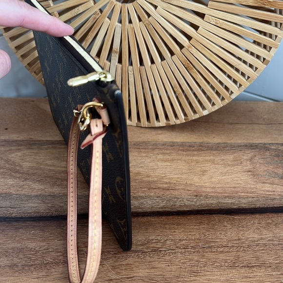 Louis Vuitton monogram Pochette - Picture 6 of 17